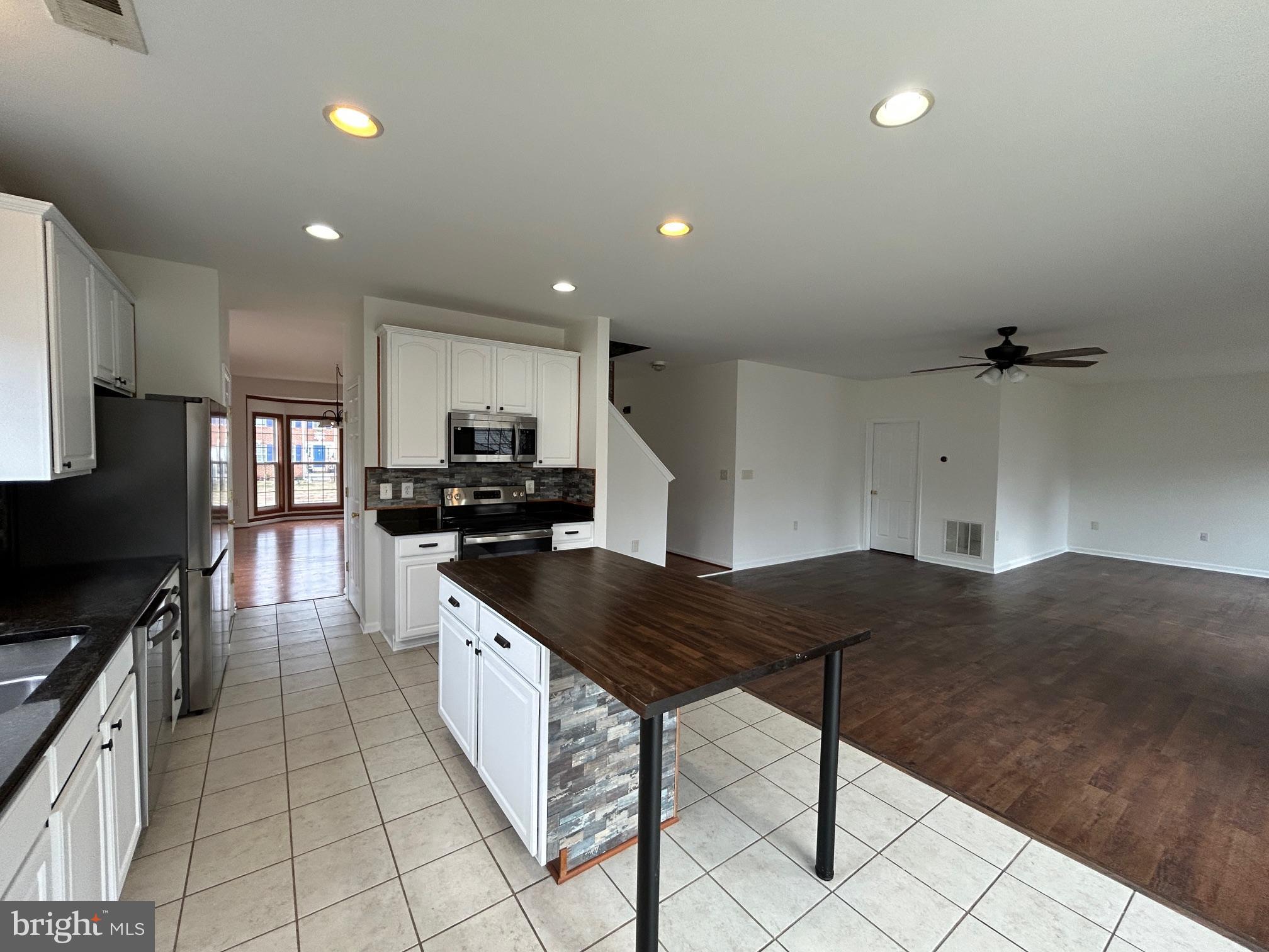 THE GALLERY - Residential Lease