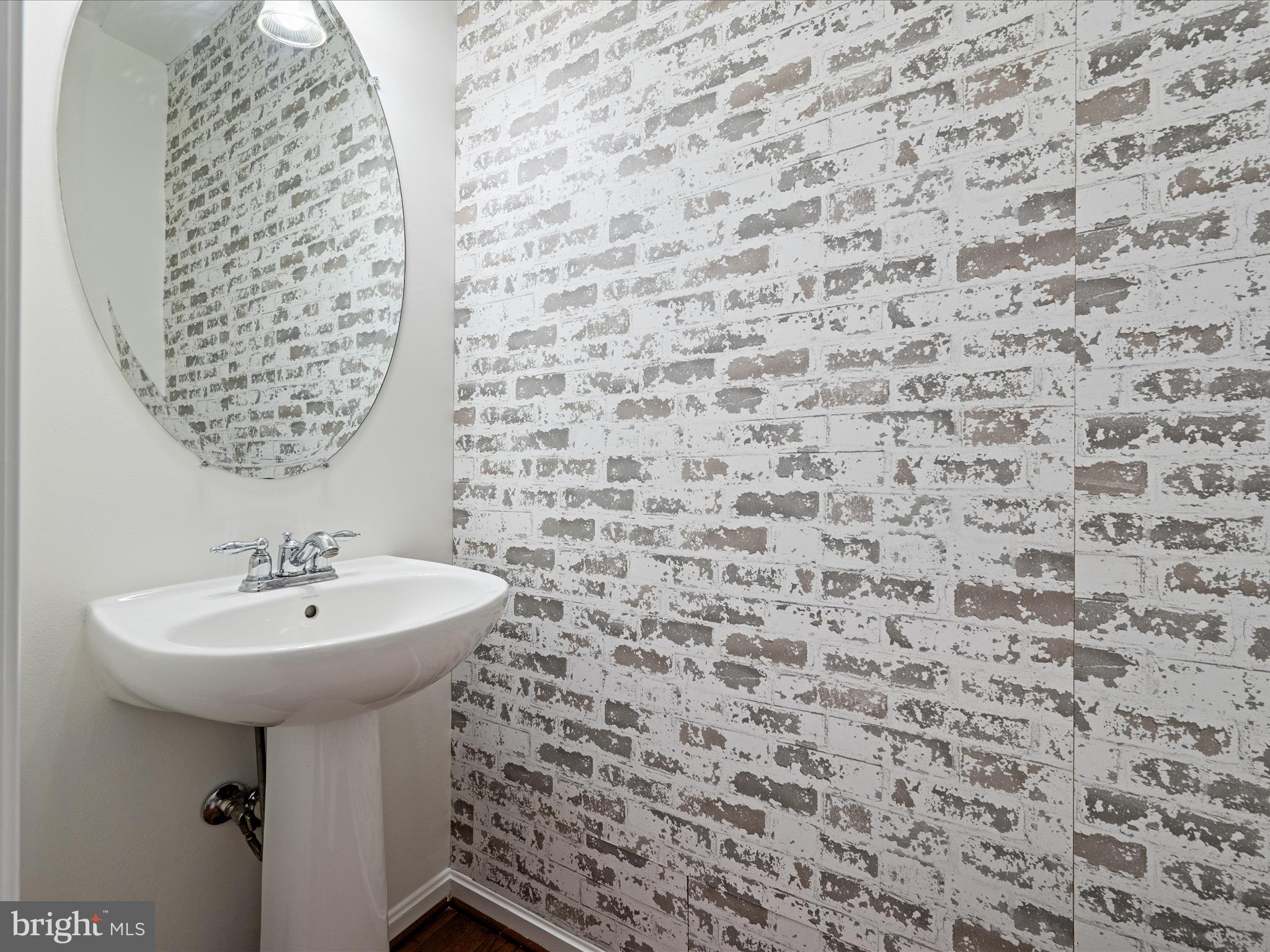 THE GALLERY - Residential Lease