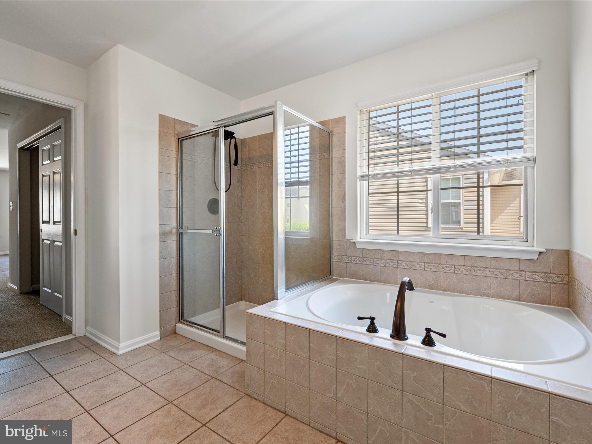 THE GALLERY - Residential Lease