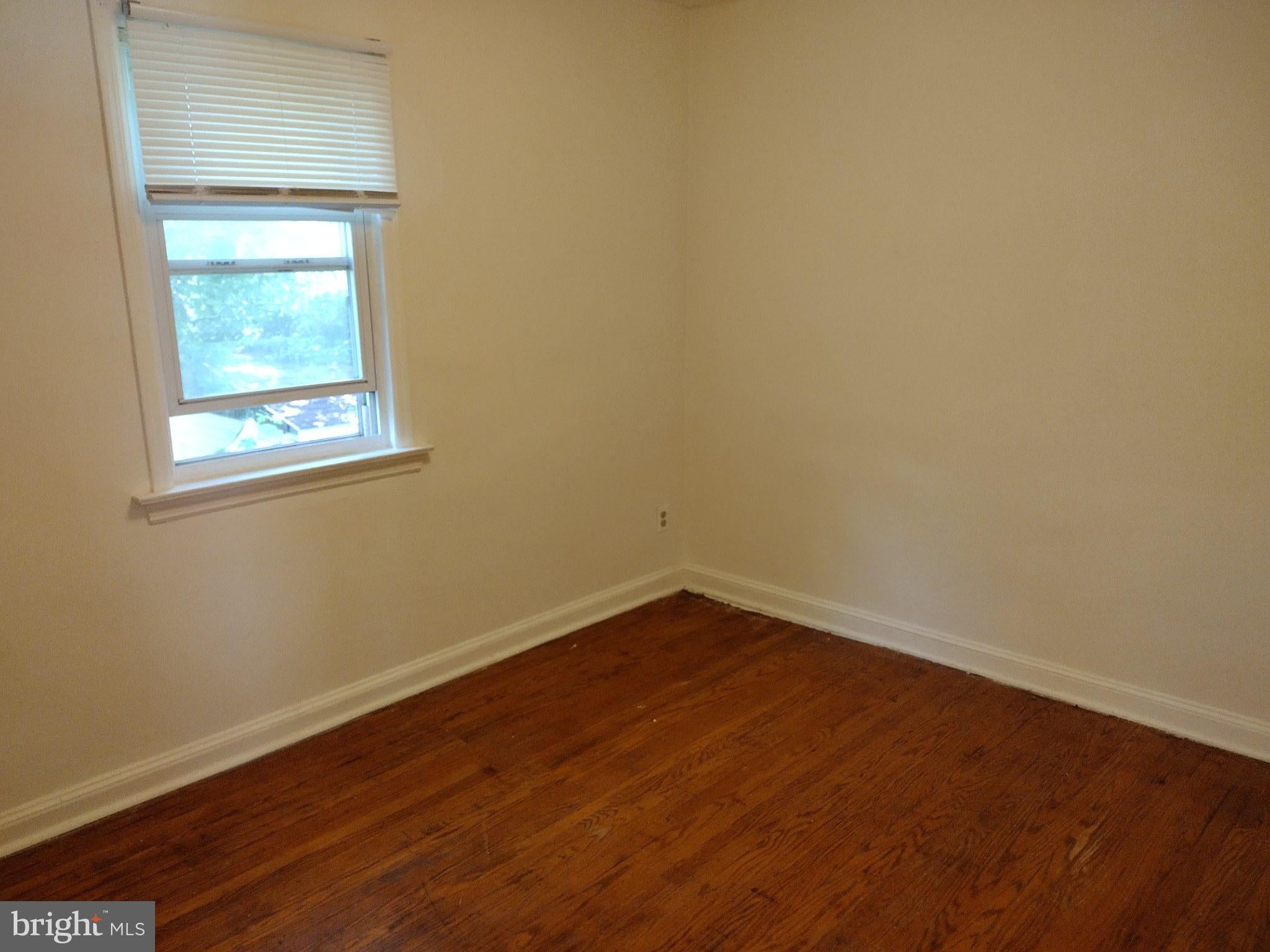 16 S CANNON DRIVE