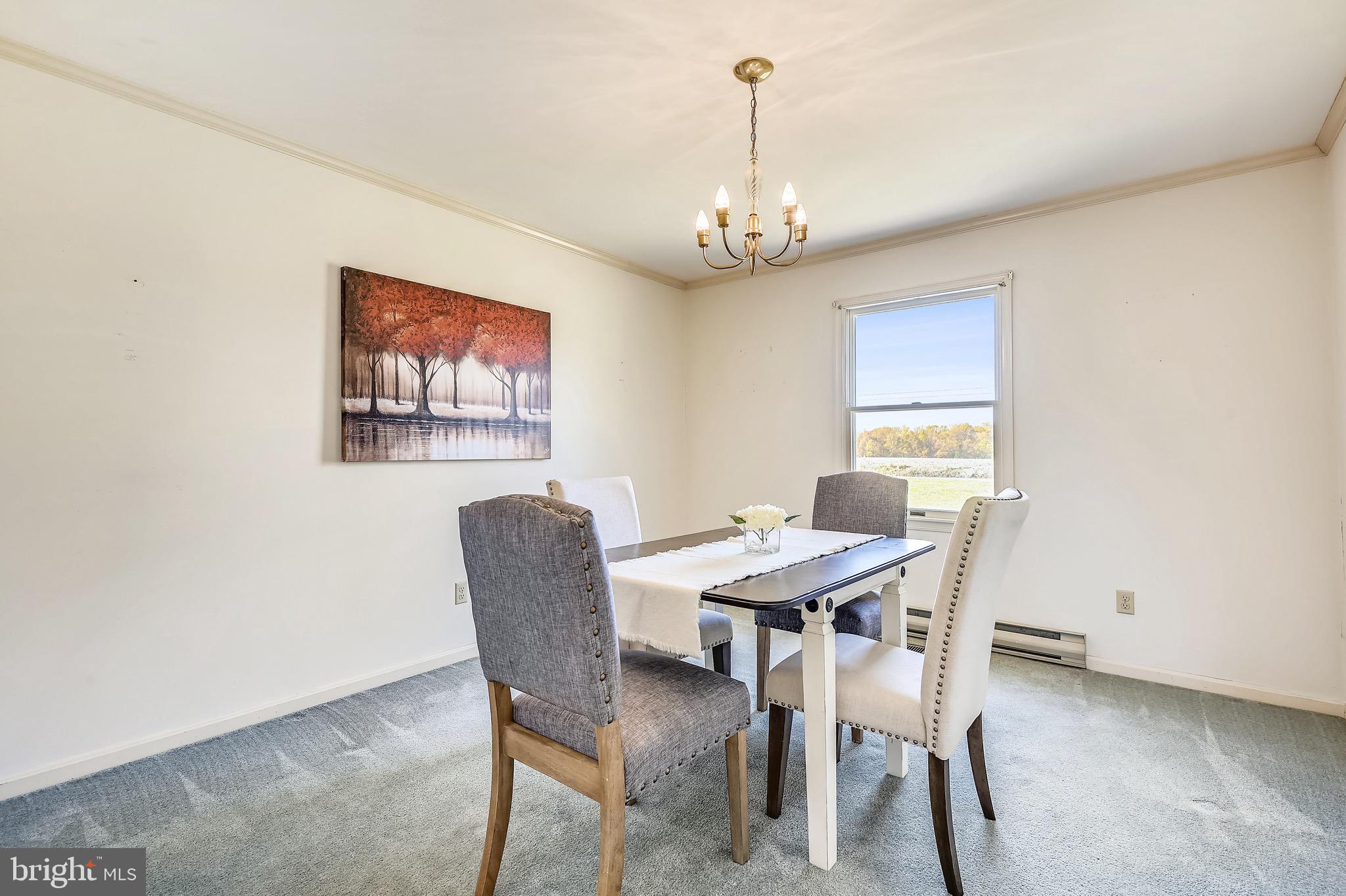 BROAD NECK - Residential