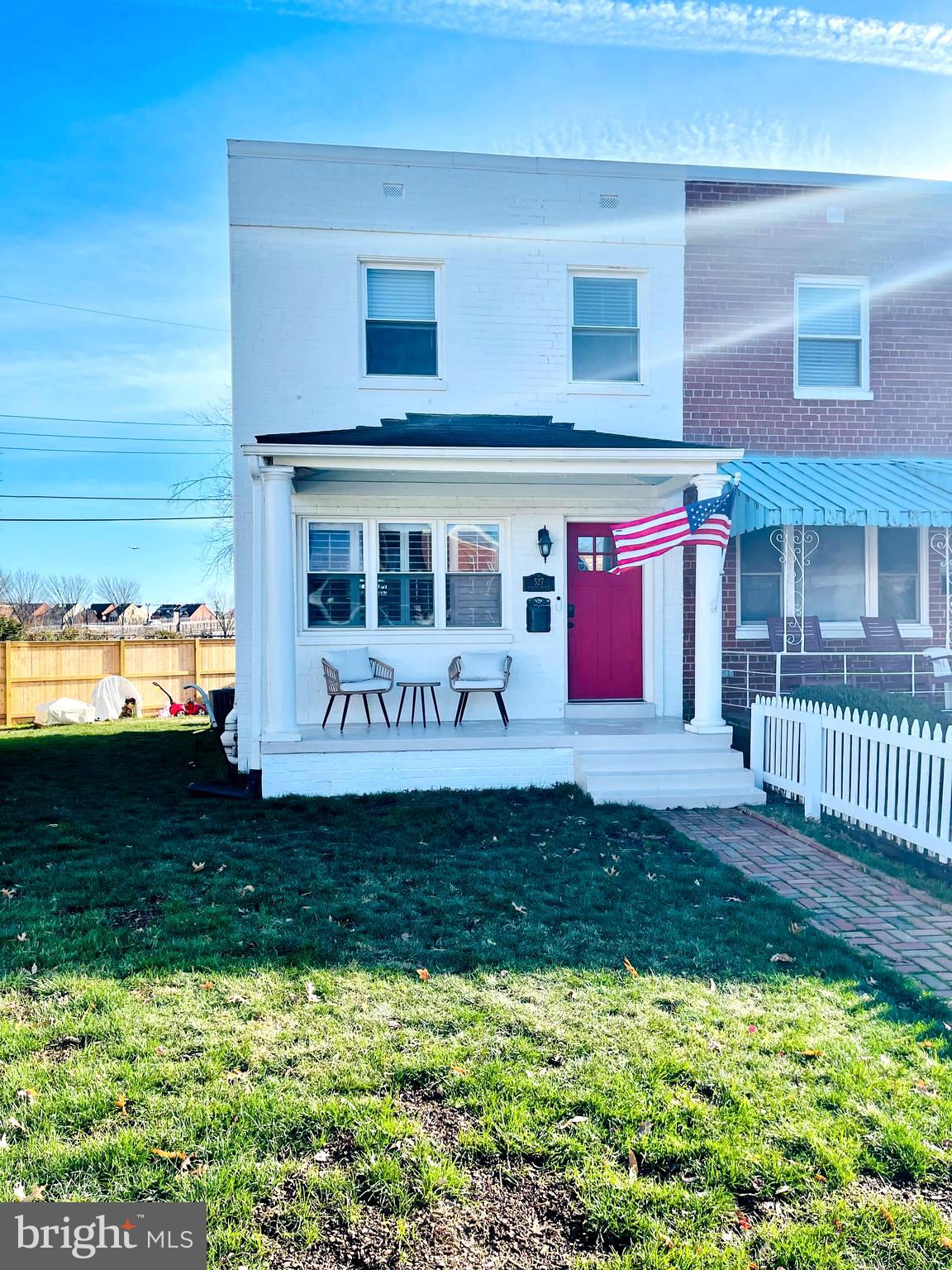 RIVER TERRACE - Residential Lease