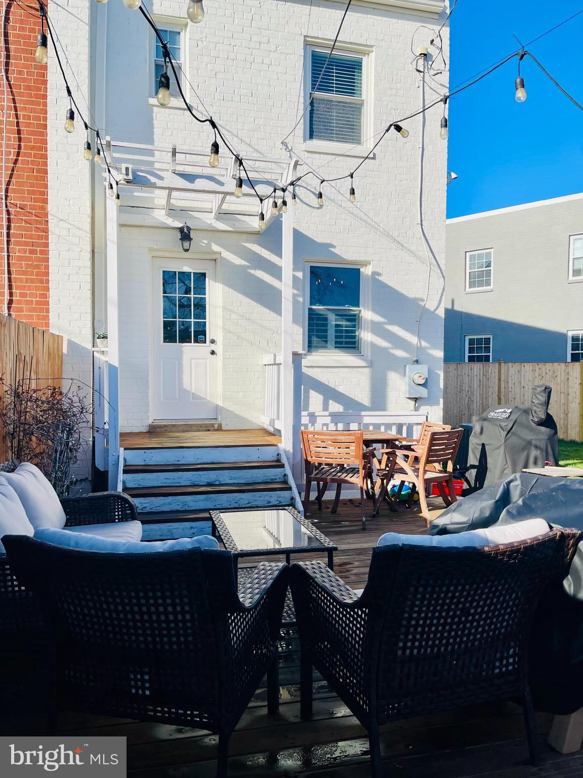 RIVER TERRACE - Residential Lease