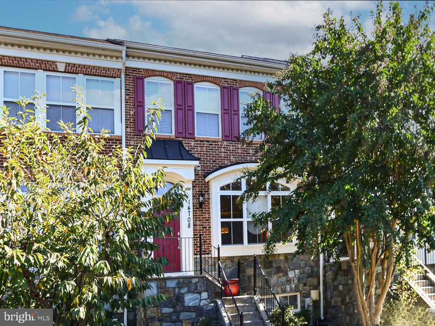 Welcome to this stunning four level three bedroom townhouse located in the prestigious 24-hour guard-gated community of Oak Creek. This home features 4 spacious bedrooms and 3.5 bathrooms. Nice hard wood floors as you enter into the living room, spacious separate dining area and breakfast area, Nice gourmet kitchen  leading to the deck and nice level backyard fenced around. The wall between the dining area and the kitchen breakfast area can accomodate a double-sided fireplace. Spacious master bedroom with master bathroom with  soaking tub and walk-in closet. Enjoy the  beautiful sunrise  from the comfort of the master bedroom.  Fully finished walk out level basement with Rec room.  New HVAC system and Water Heater, 6 year old roof.  3 year old windows. This is also a premium lot it has a bigger backyard space and the property borders a natural wooded area, providing a secluded private space.
Enjoy the countless amenities this community offers, such as an 18-hole golf course, on-site restaurant, tennis courts, swimming pool, tot lots, and walking trails. Beyond the confines of the community, residents have easy access to a plethora of upscale shops, fine dining establishments, top-rated schools, and recreational facilities, ensuring a well-rounded lifestyle catered to every need. This is a rare opportunity to own a piece of the exclusive Oak Creek neighborhood. Security check point required to enter