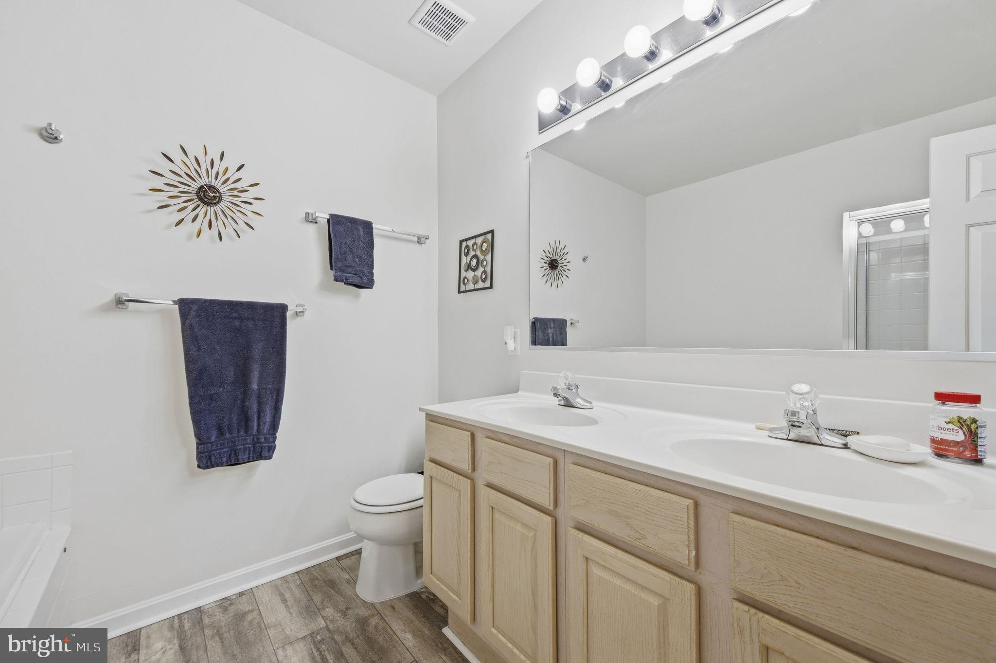 HOLLINGTON - Residential