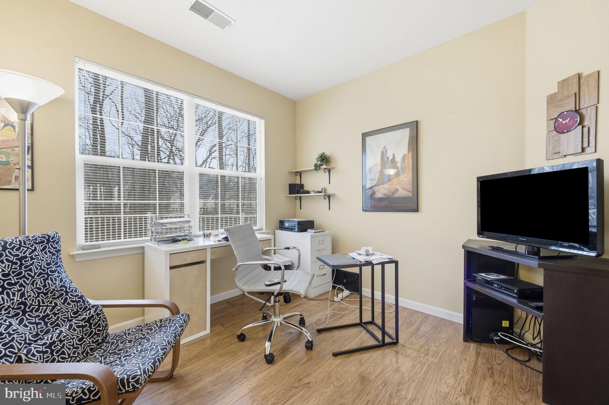 HOLLINGTON - Residential