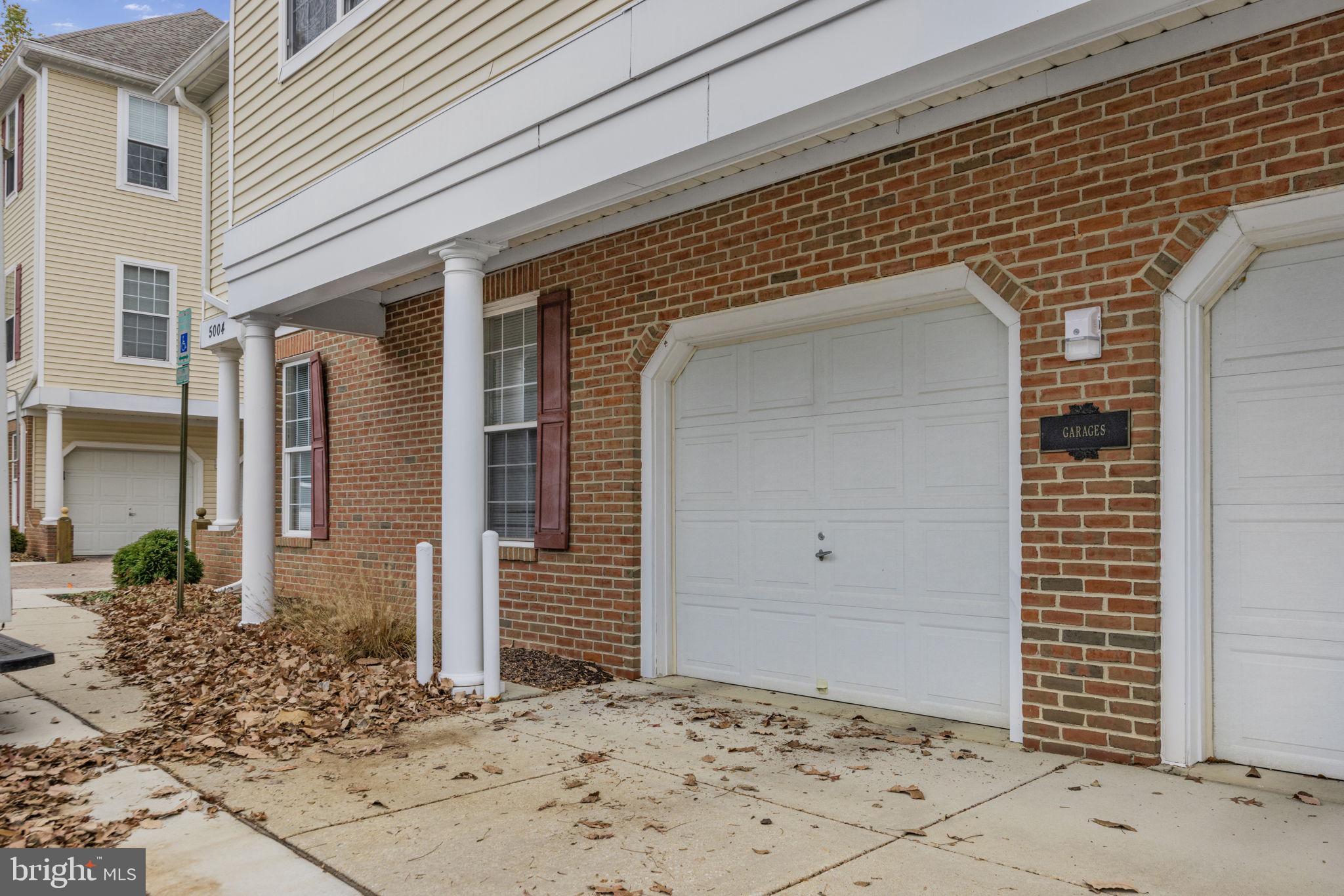 HOLLINGTON - Residential