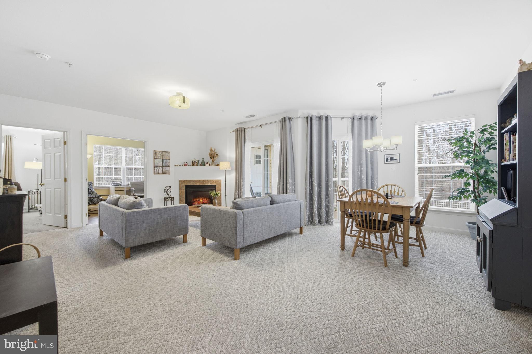 HOLLINGTON - Residential