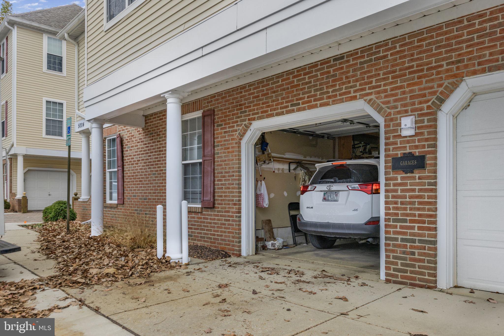 HOLLINGTON - Residential