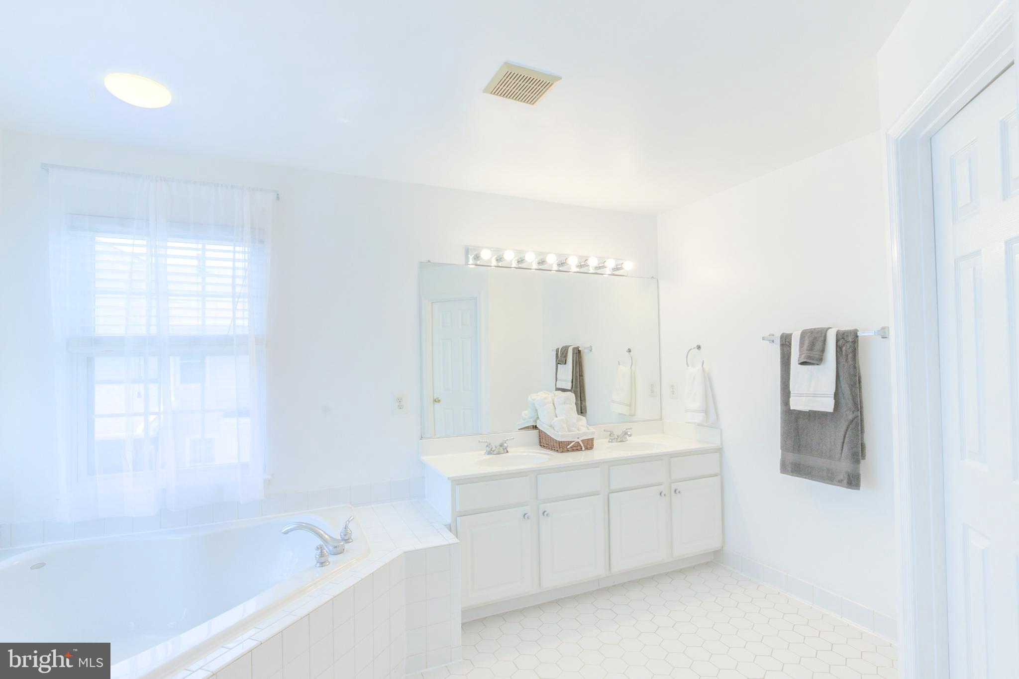 VILLAGES AT SAYBROOKE - Residential