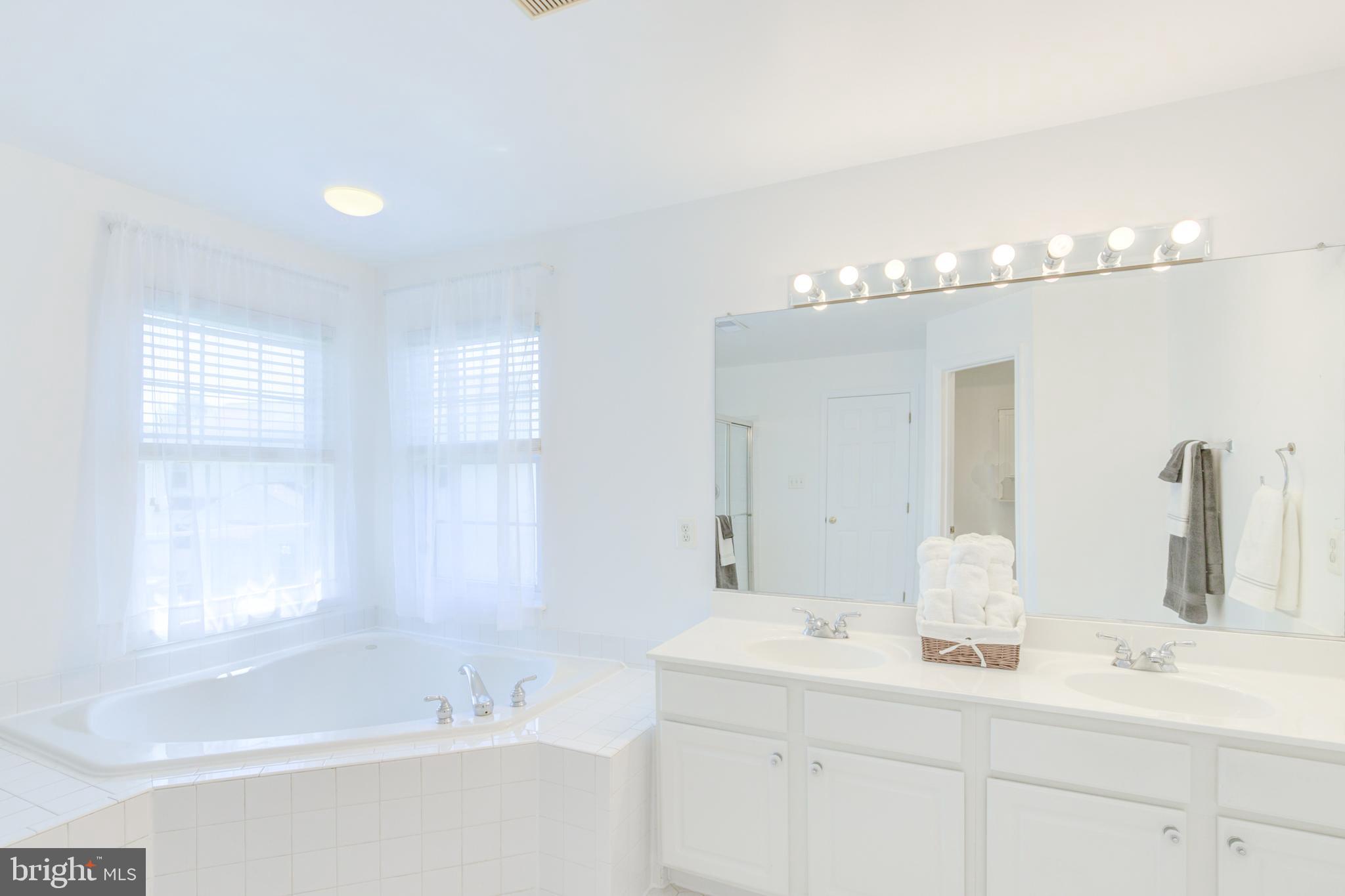 VILLAGES AT SAYBROOKE - Residential