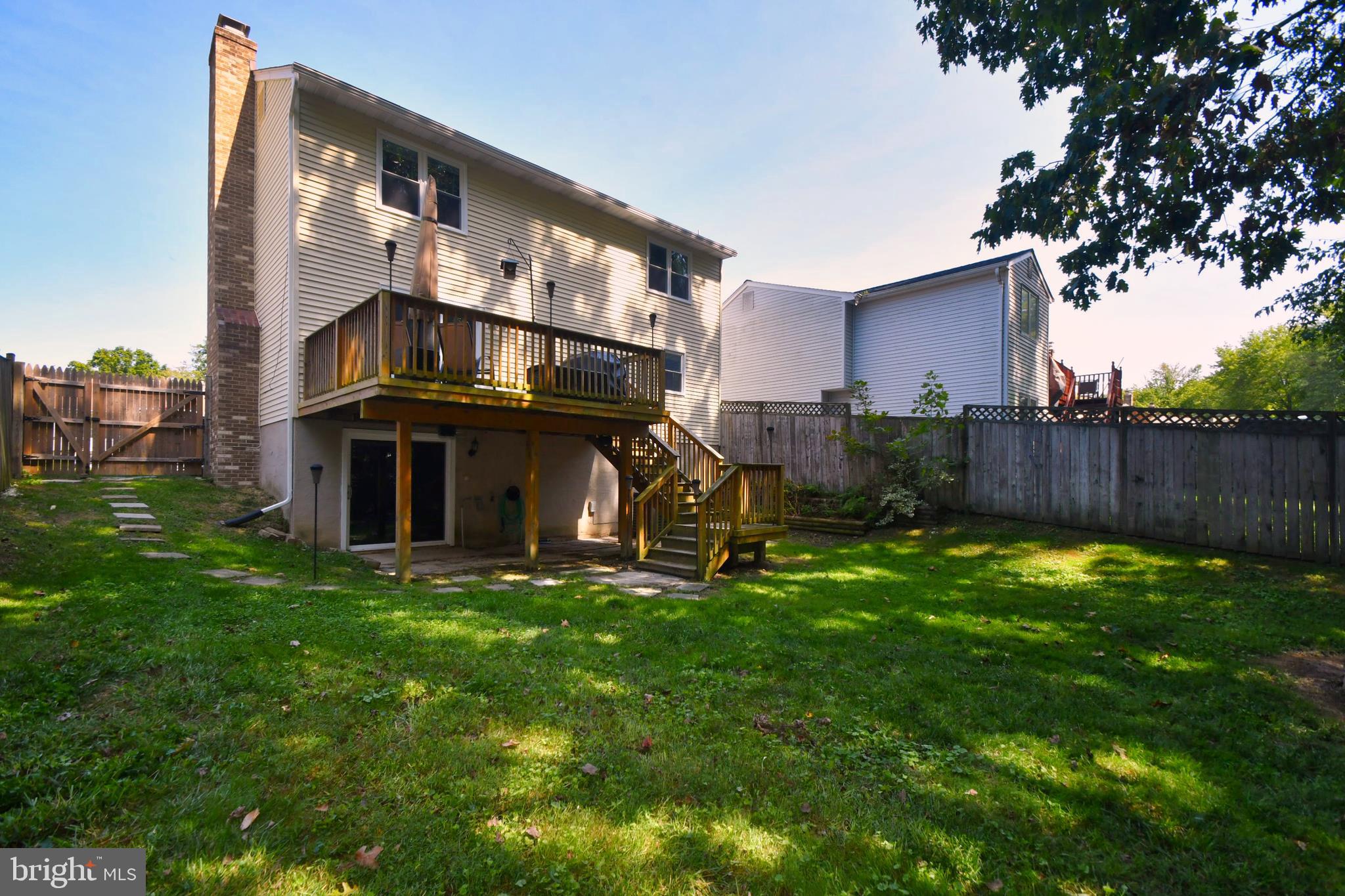 HARBOUR OAKS - Residential