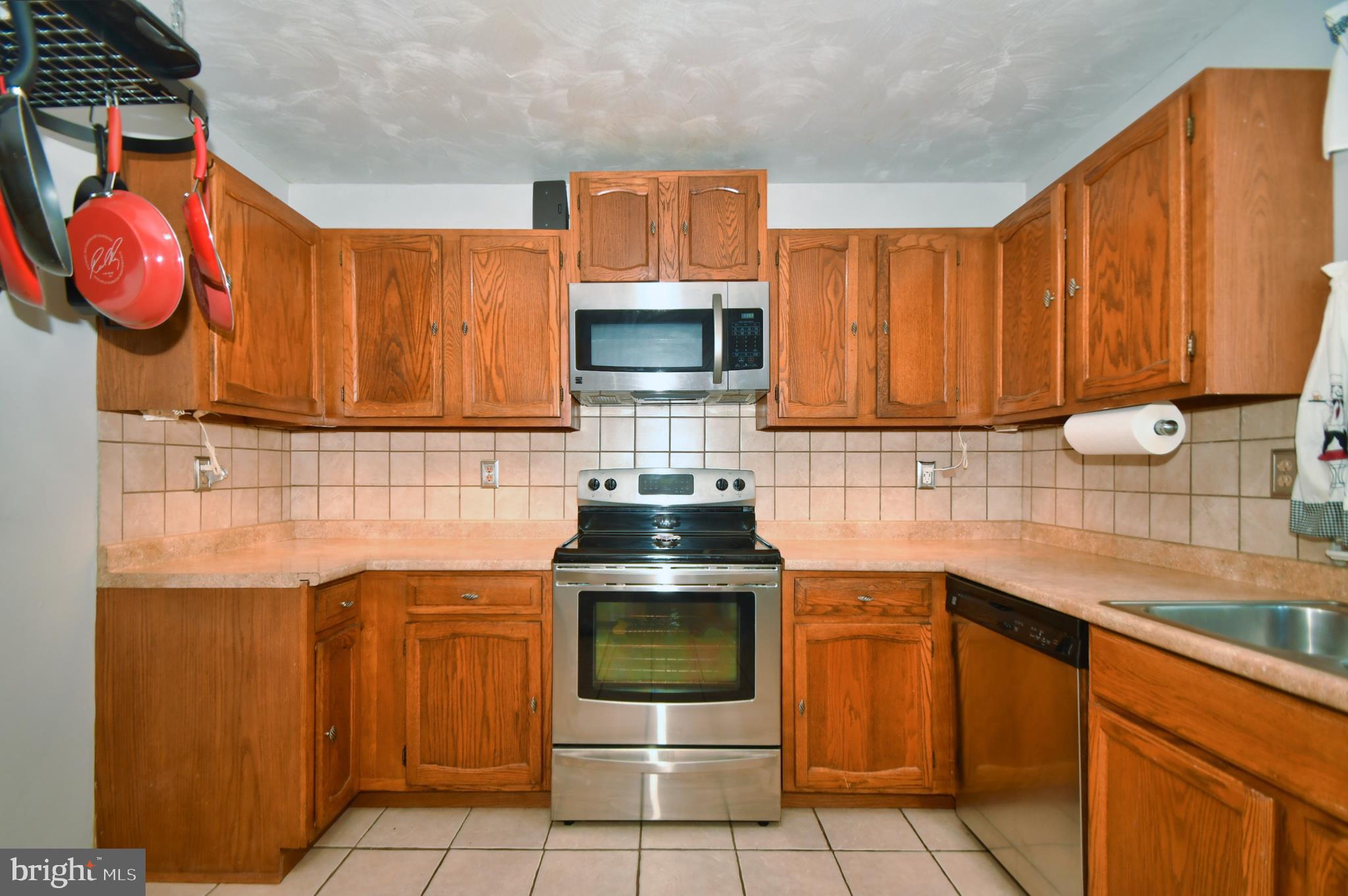 HARBOUR OAKS - Residential