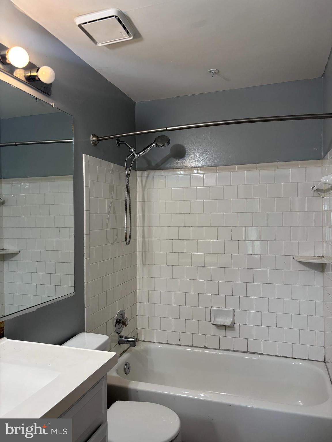 REGENCY MEADOWS - Residential Lease