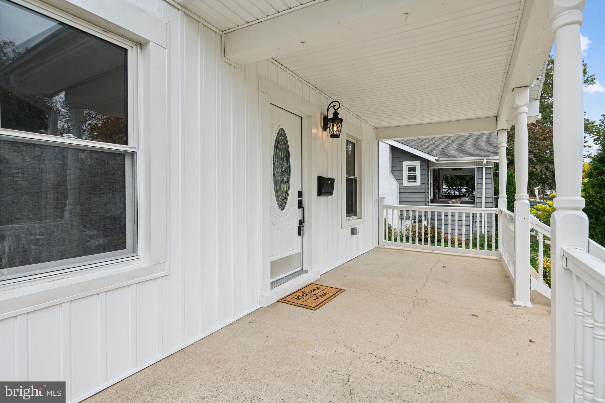 17 LINDIS FARNE AVENUE