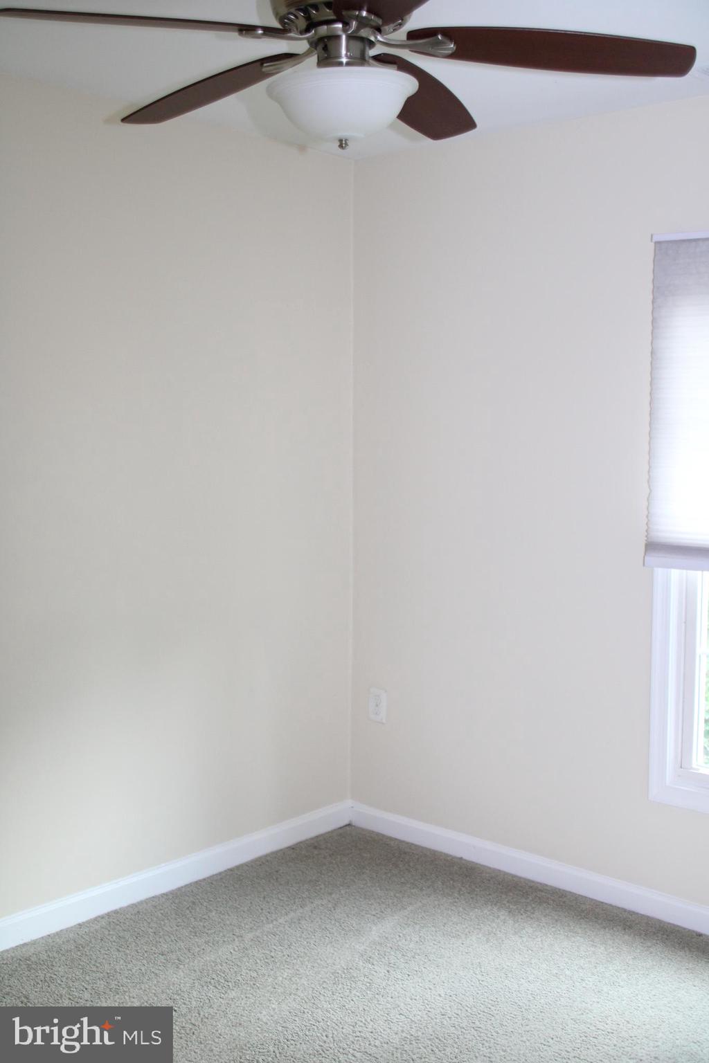 BLUNT COMMONS - Residential Lease