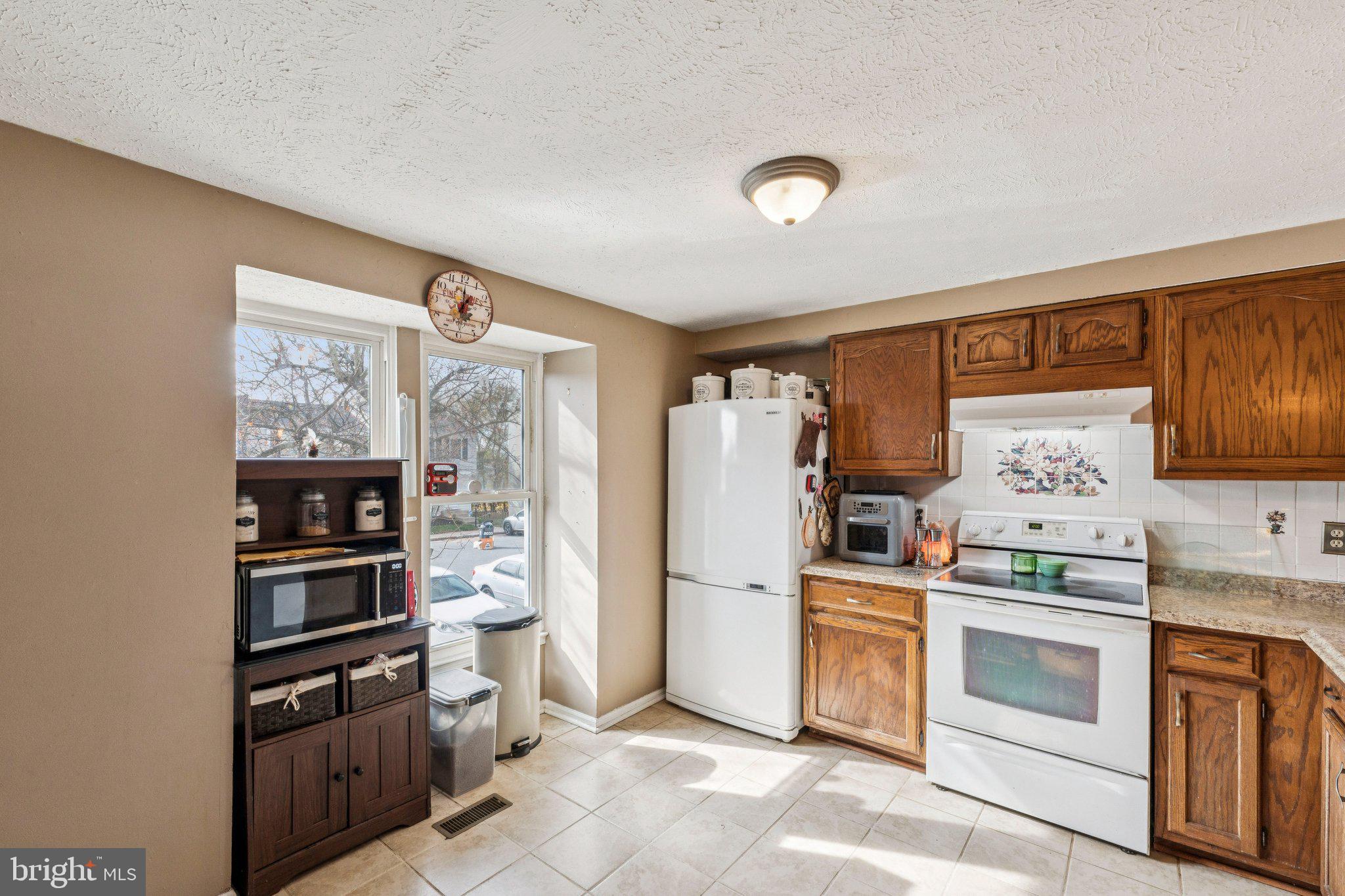 NEW BRITAIN - Residential