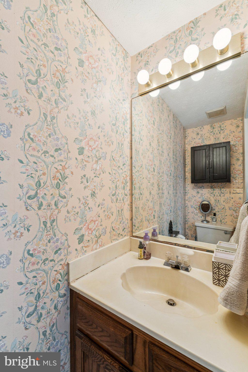 NEW BRITAIN - Residential