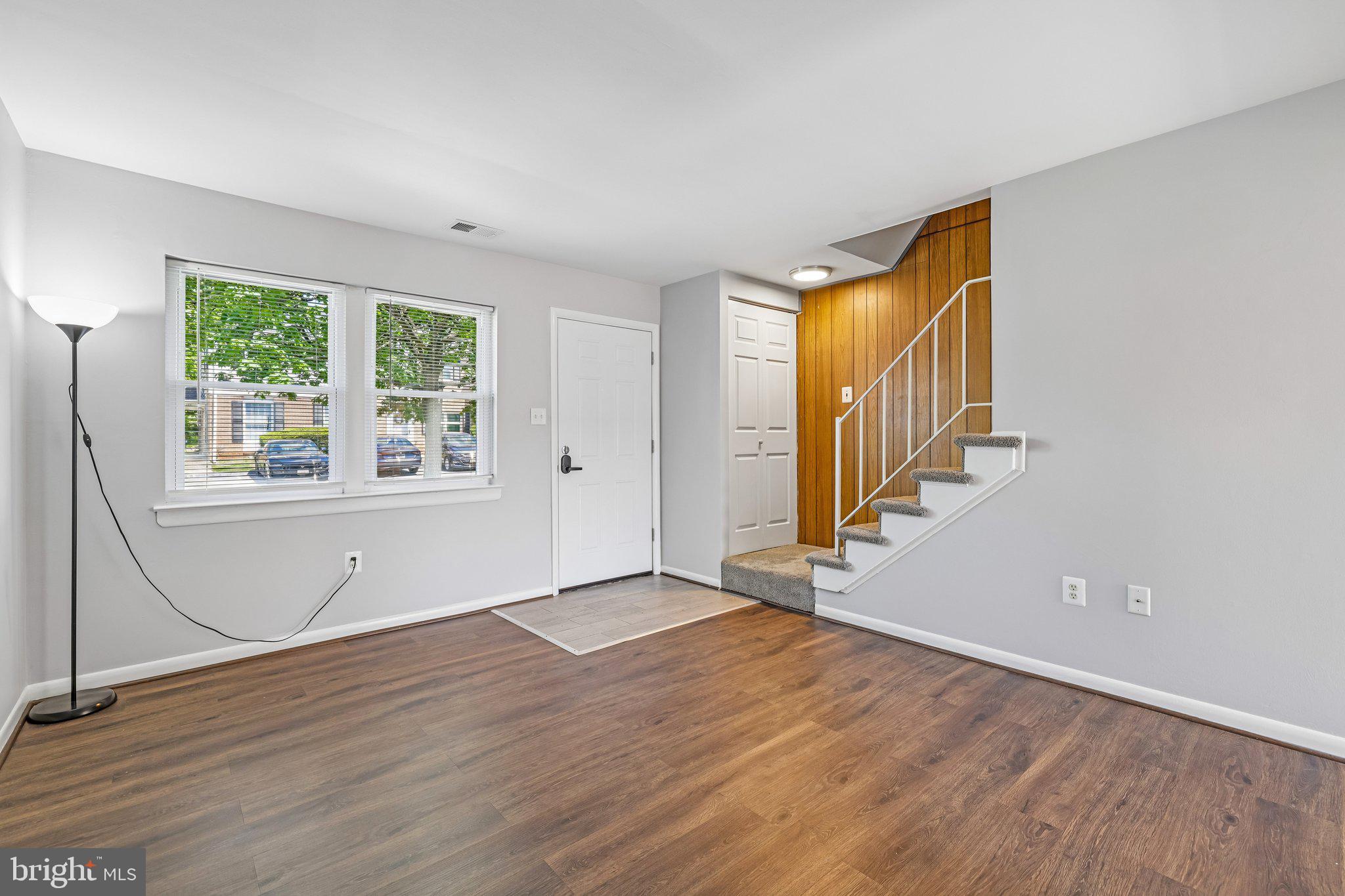 6454 COLONIAL KNOLLS