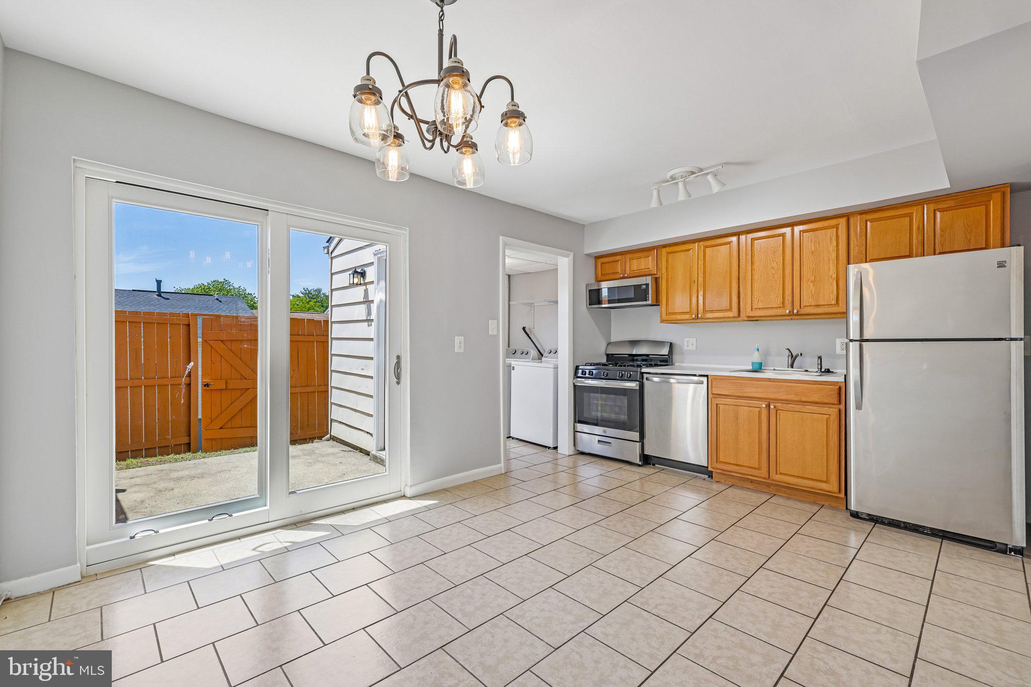 HERITAGE HILL CONDO - Residential