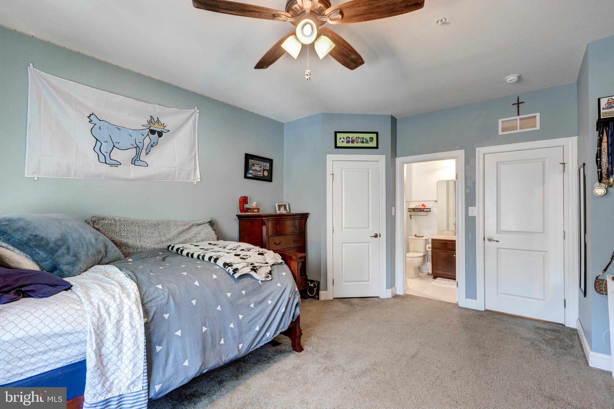 HEWITT'S LANDING - Residential