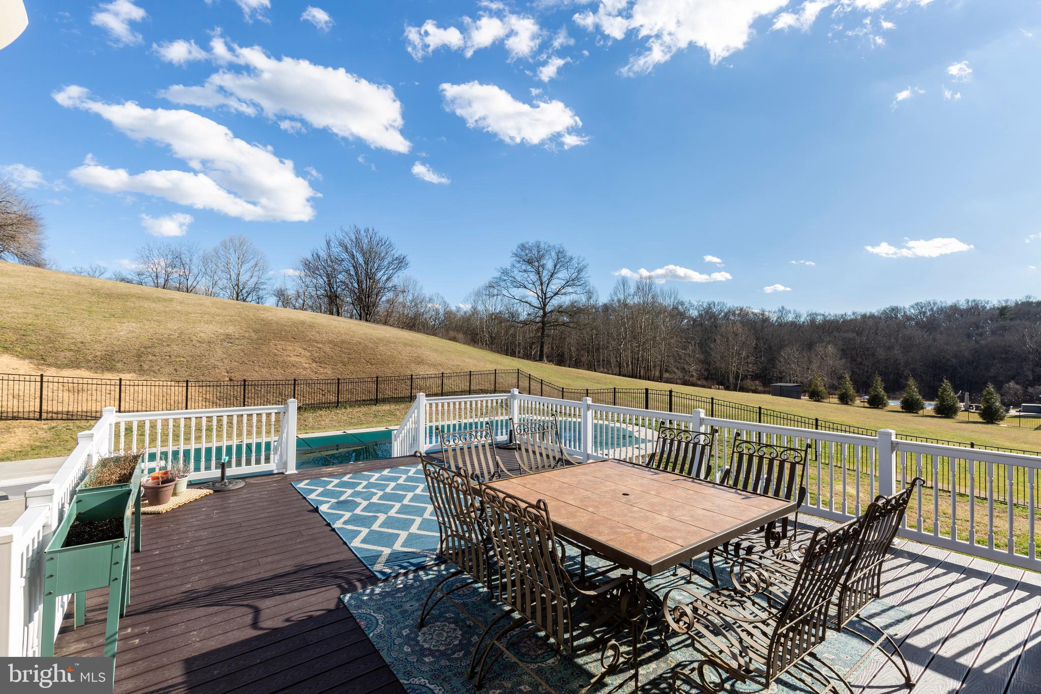 HEWITT'S LANDING - Residential