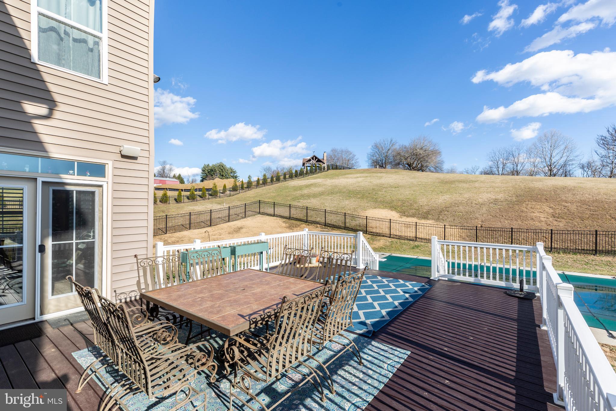 HEWITT'S LANDING - Residential