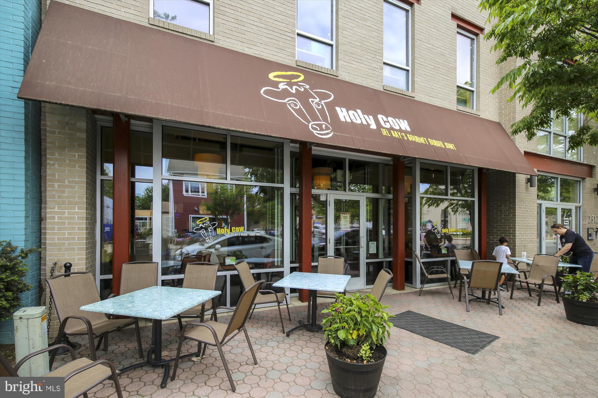 RIVER TERRACE - Residential Lease