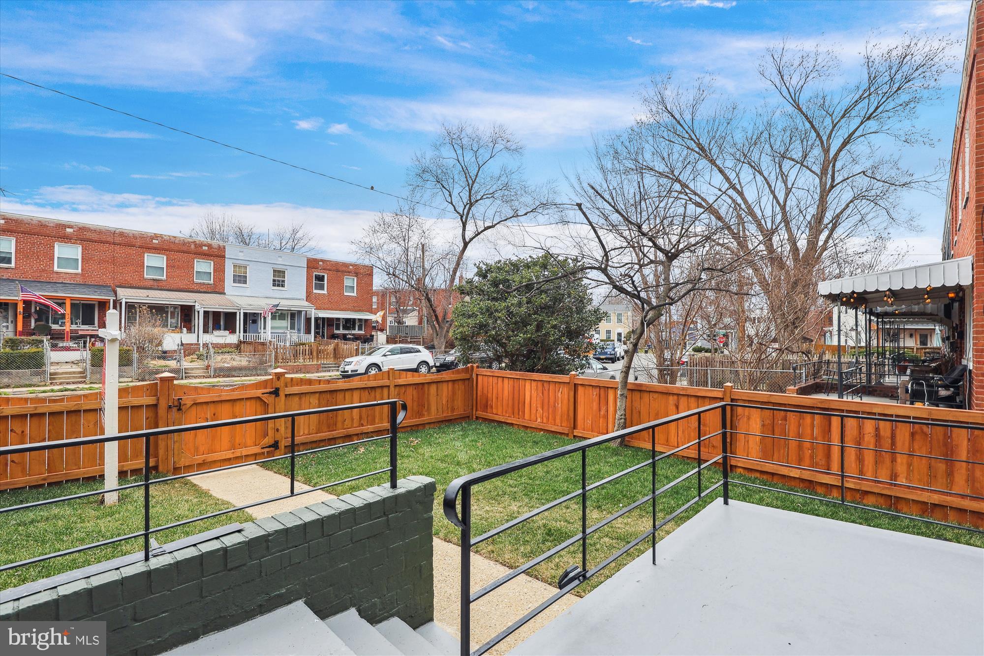 RIVER TERRACE - Residential Lease