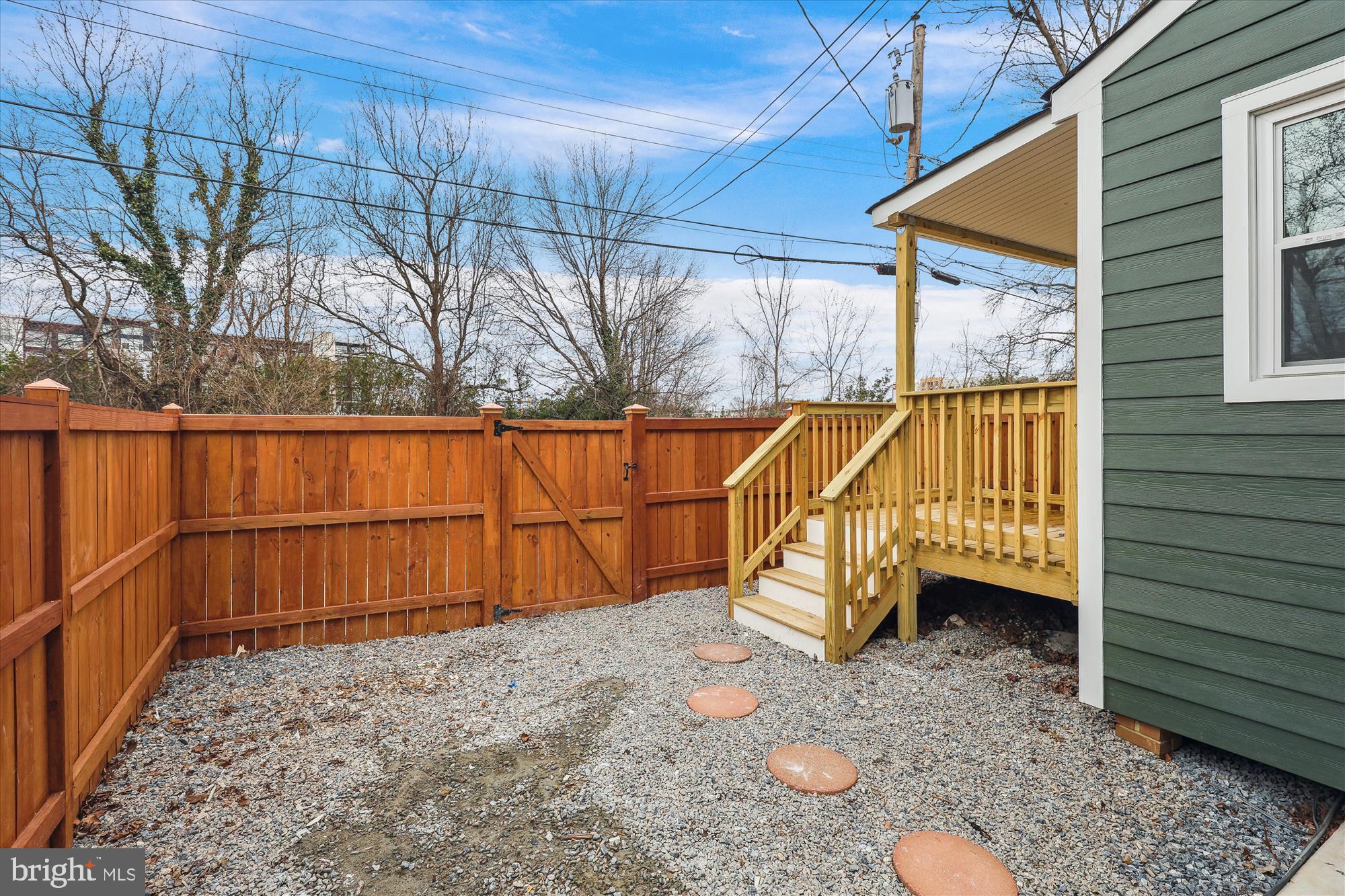 RIVER TERRACE - Residential Lease