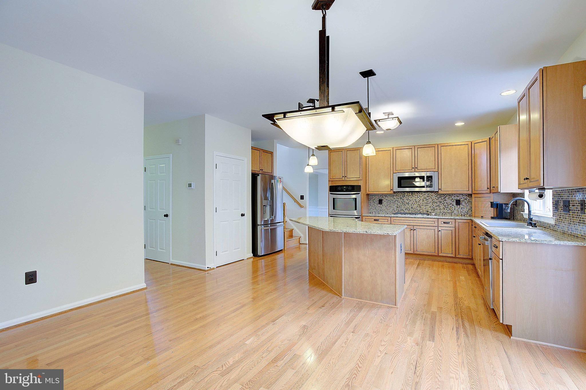 LORINS PRIDE - Residential