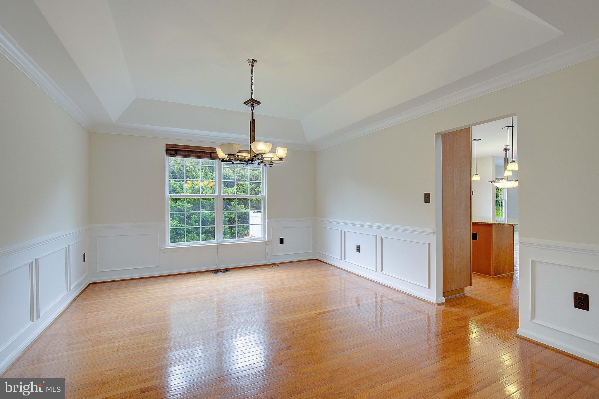 LORINS PRIDE - Residential