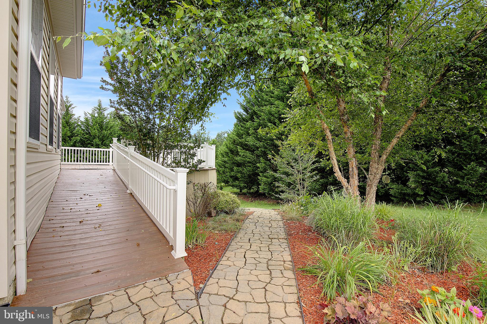 LORINS PRIDE - Residential