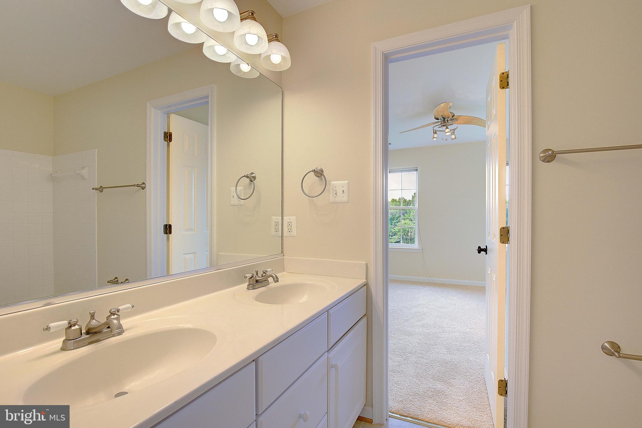 LORINS PRIDE - Residential