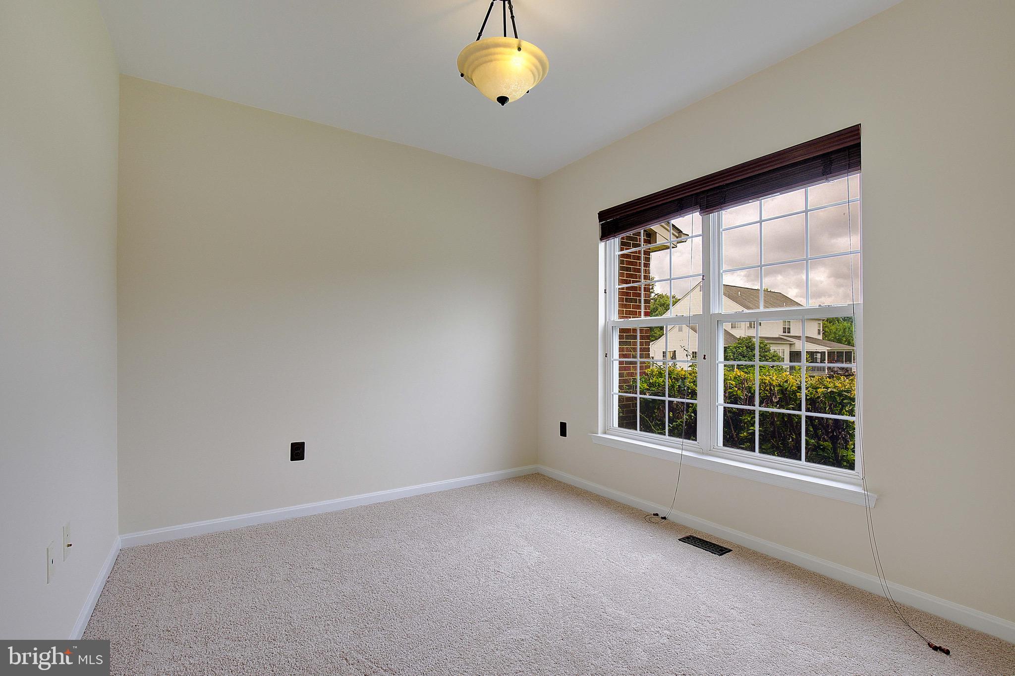 LORINS PRIDE - Residential