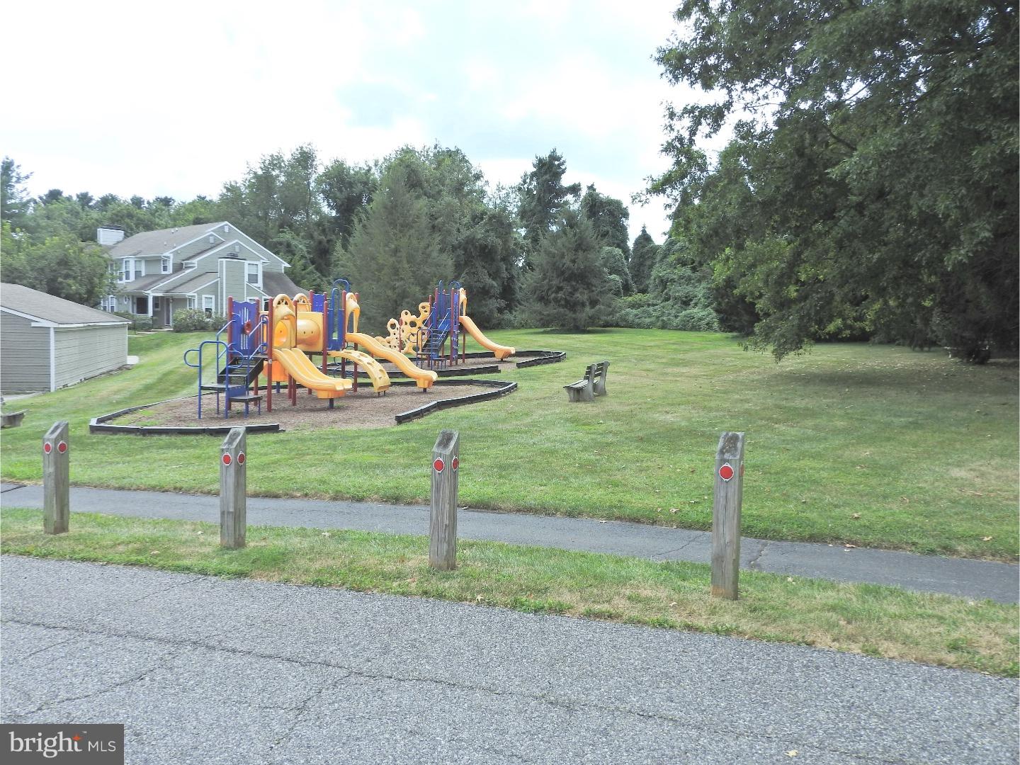 BRADFORD SQUARE - Residential Lease