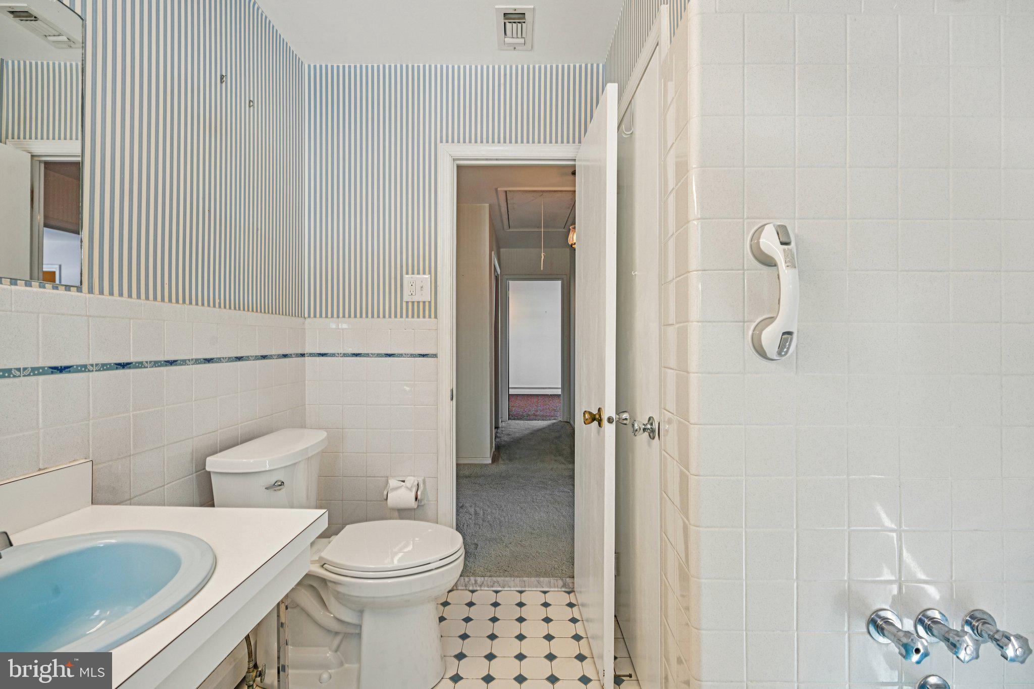 FAIR HILLS - Residential