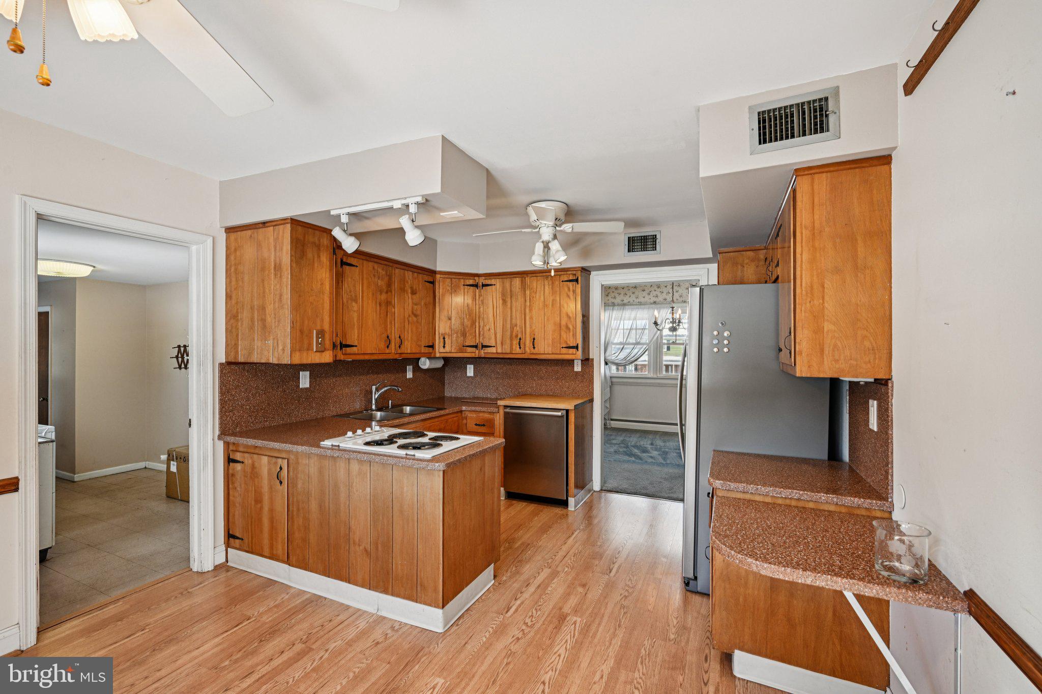 FAIR HILLS - Residential