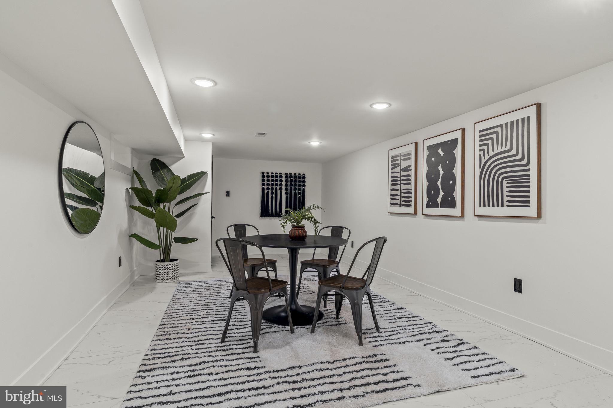 GERMANTOWN - Residential