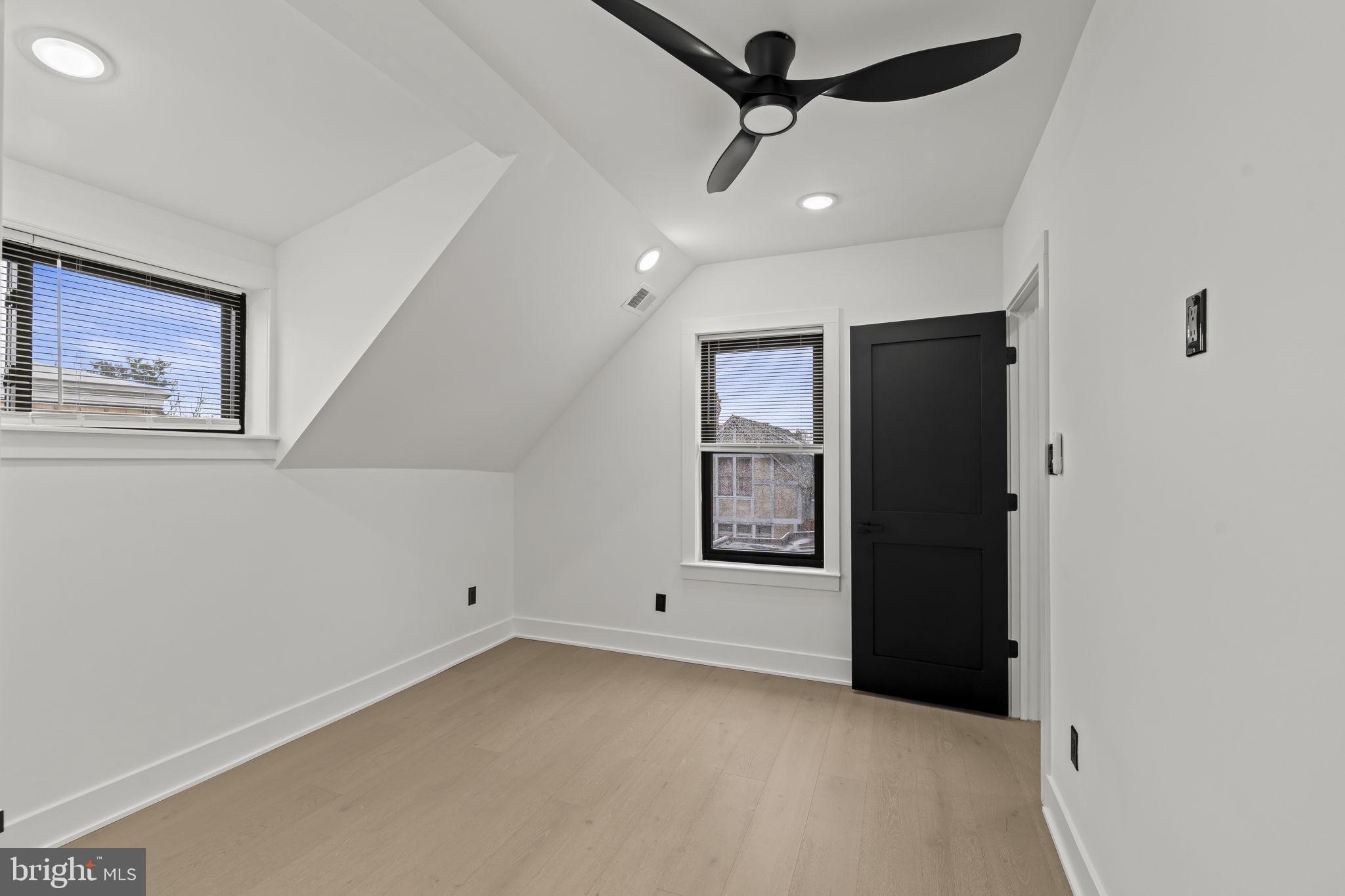 GERMANTOWN - Residential