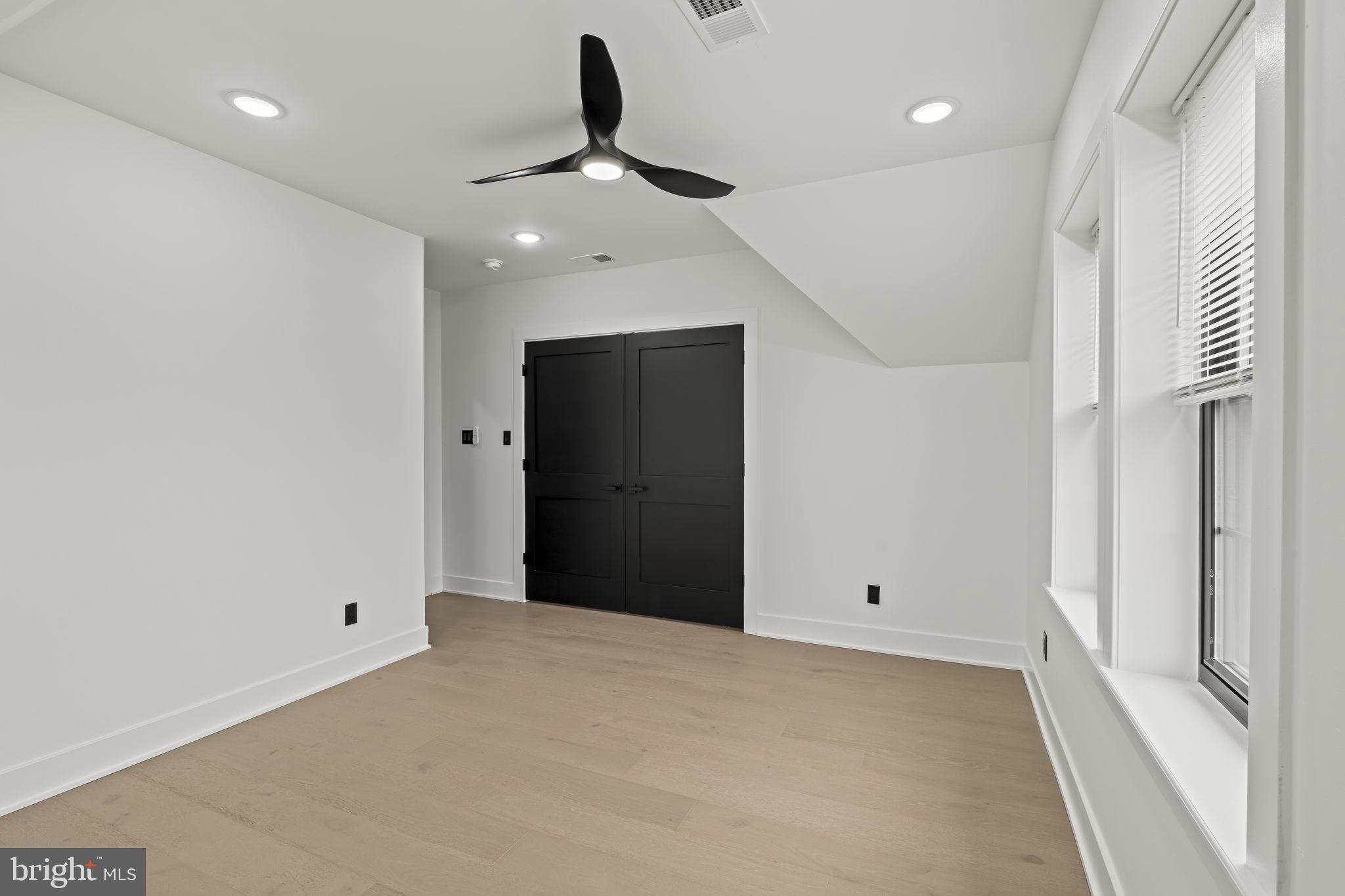 GERMANTOWN - Residential