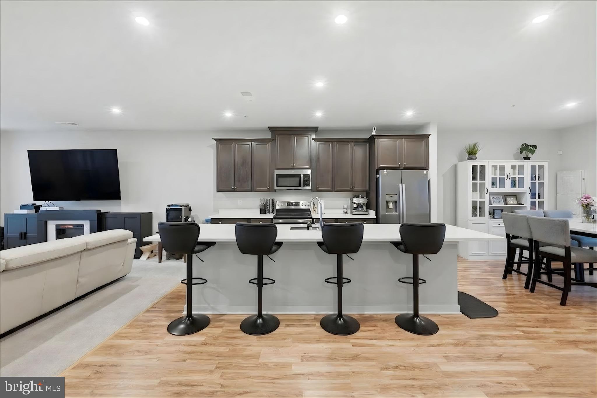 DULLES TECHNOLOGY - Residential