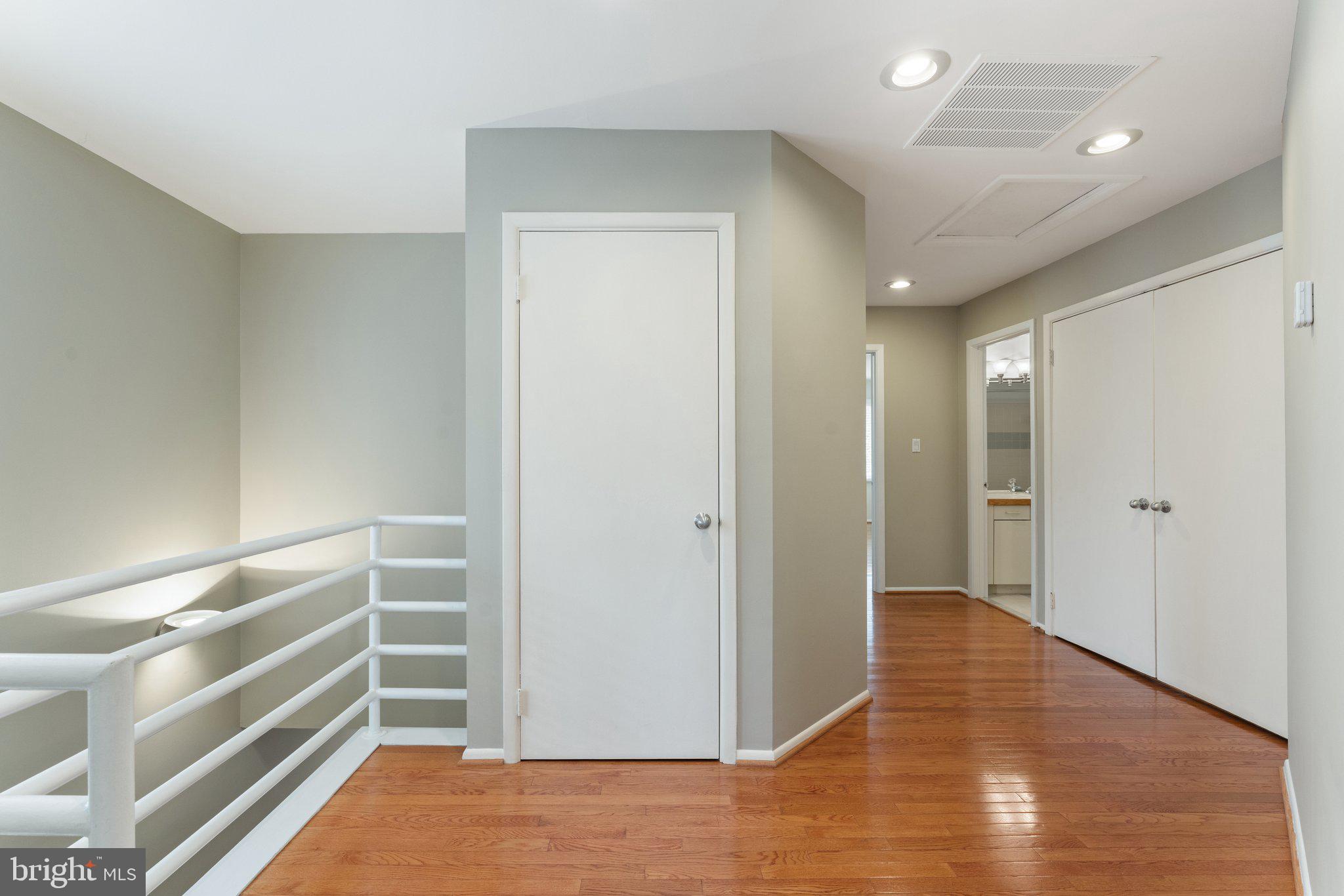 RESTON - Residential Lease