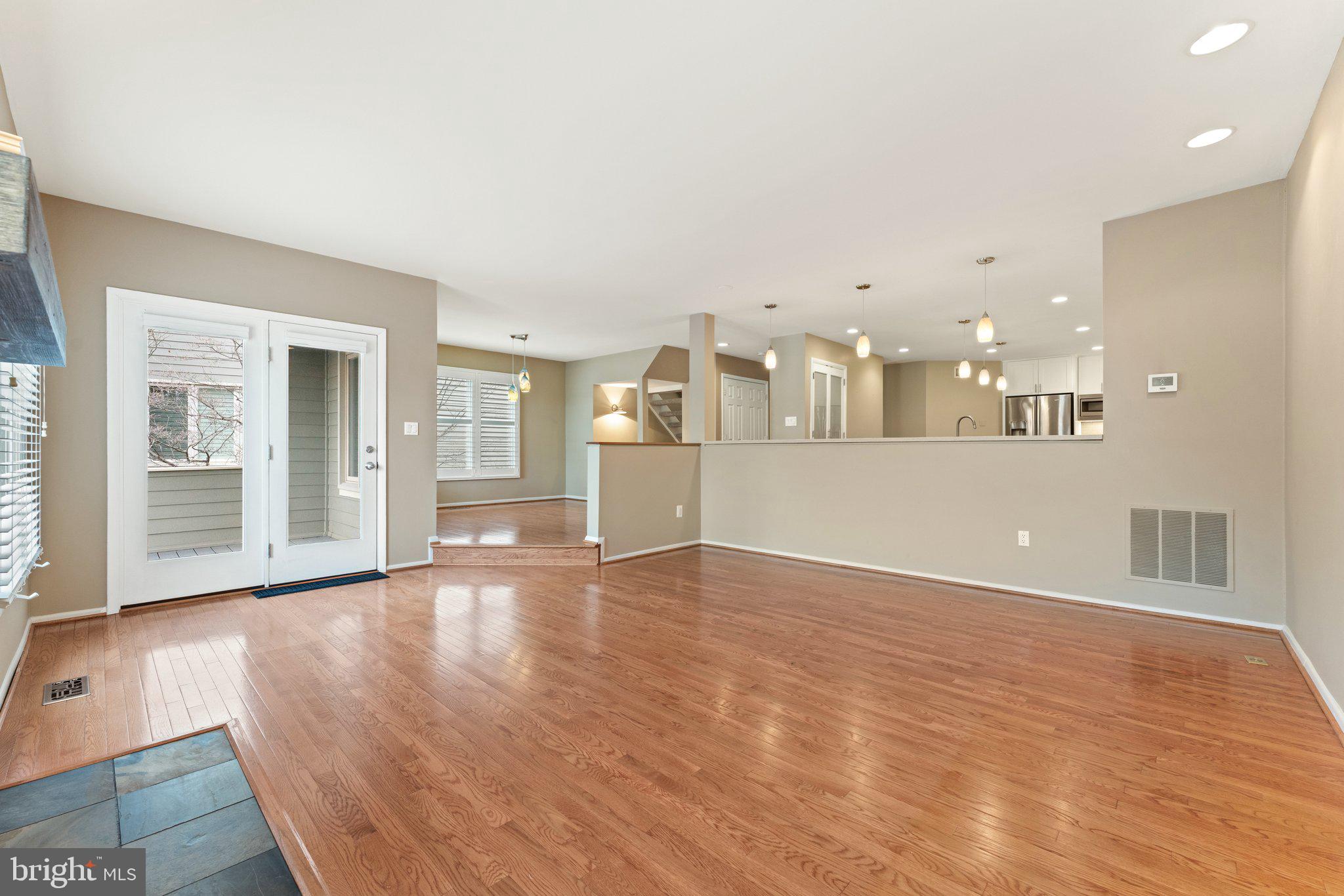 RESTON - Residential Lease