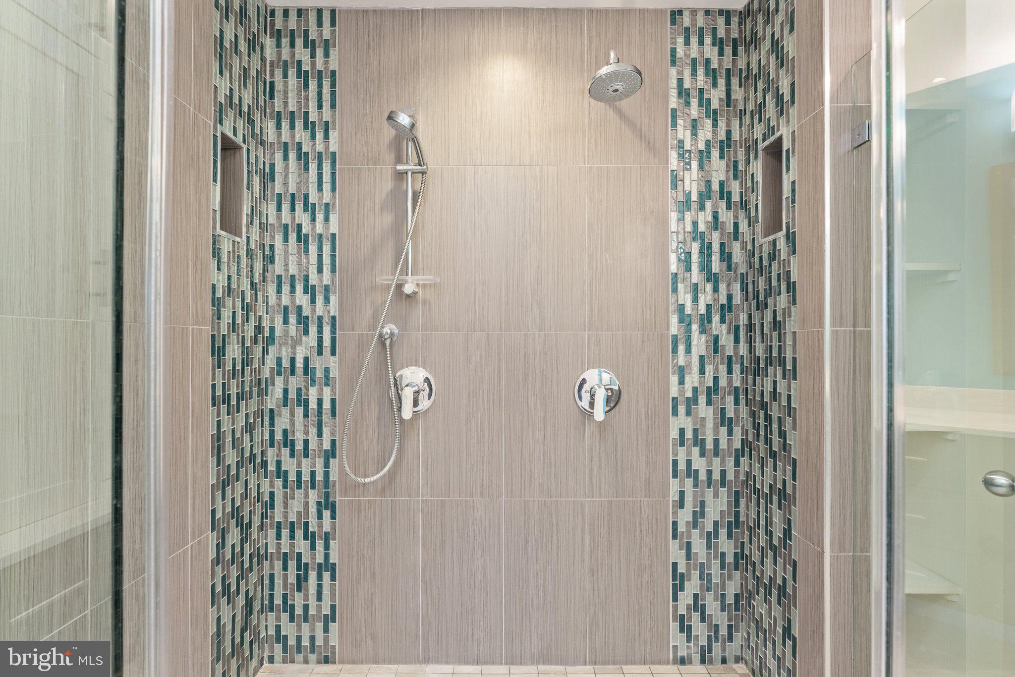 RESTON - Residential Lease