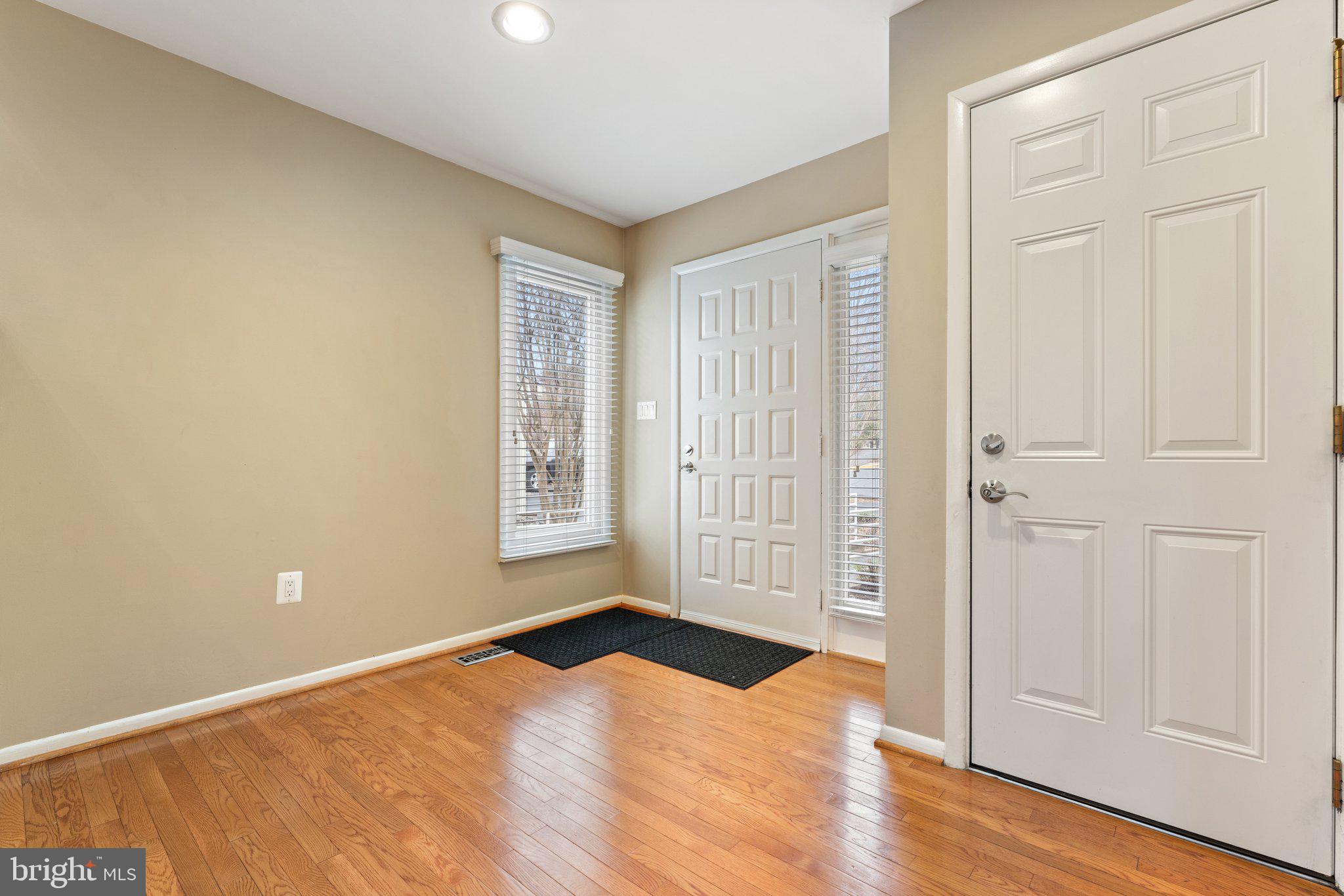 RESTON - Residential Lease