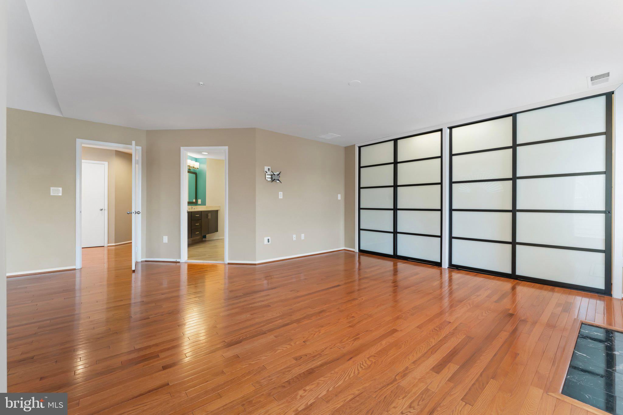 RESTON - Residential Lease