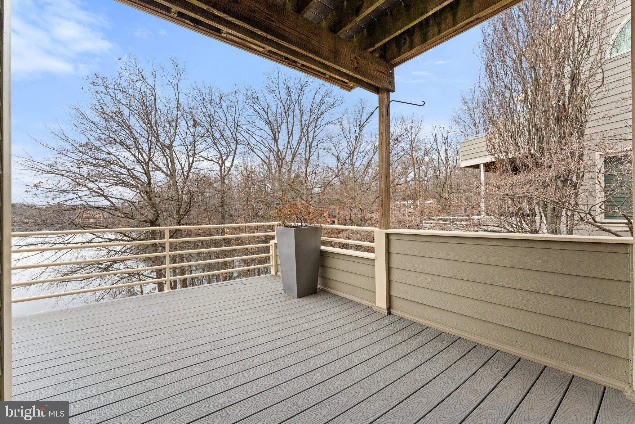 RESTON - Residential Lease