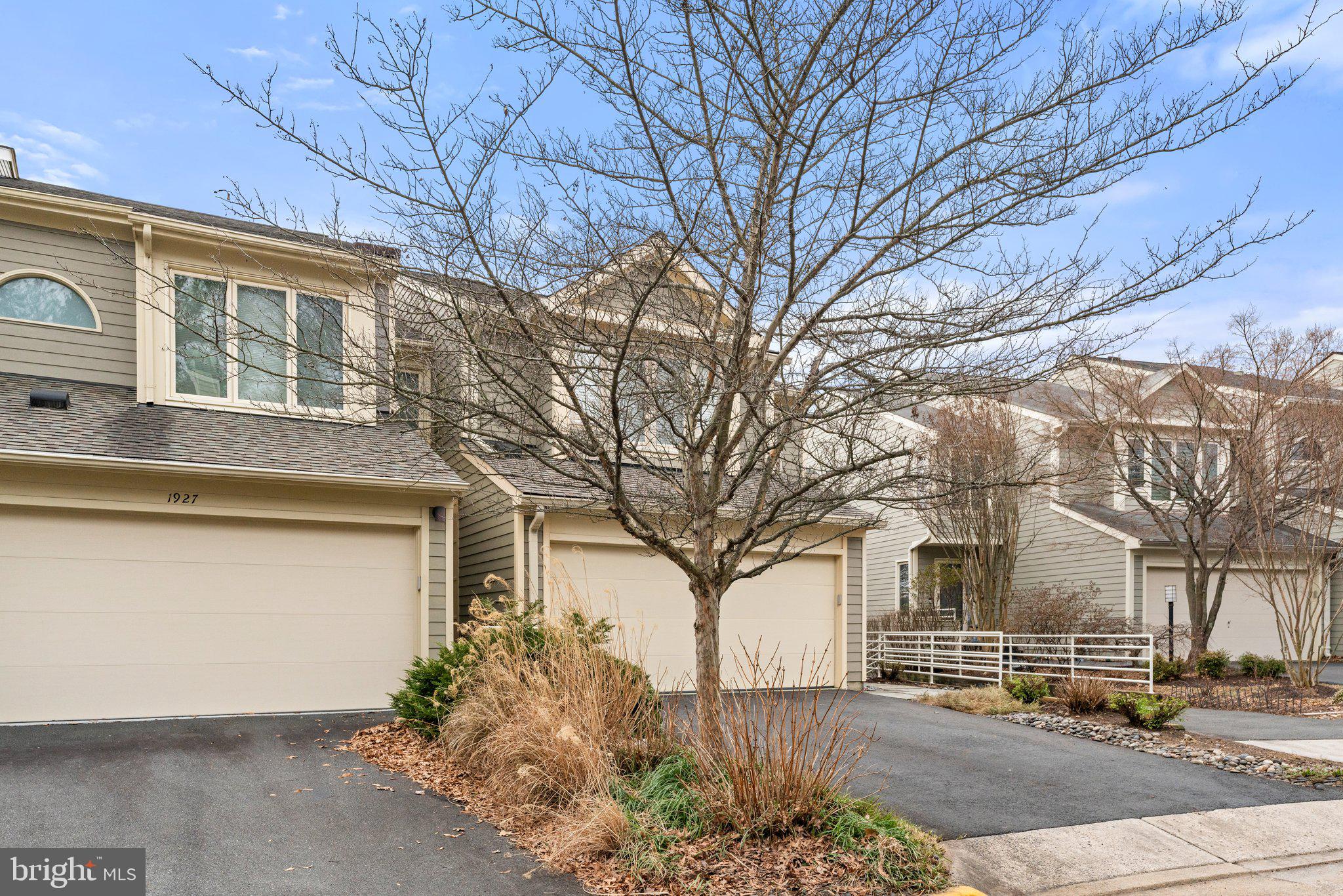 RESTON - Residential Lease