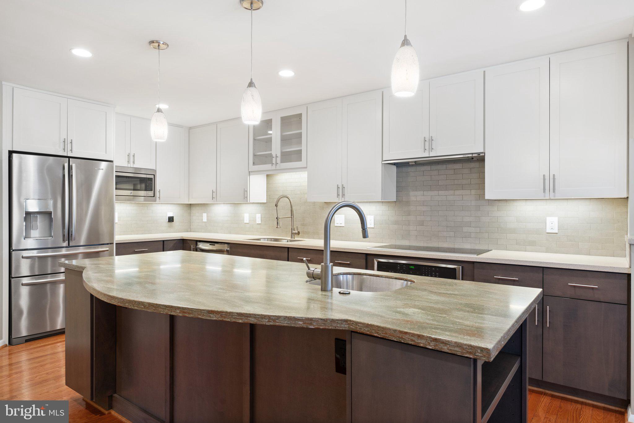 RESTON - Residential Lease